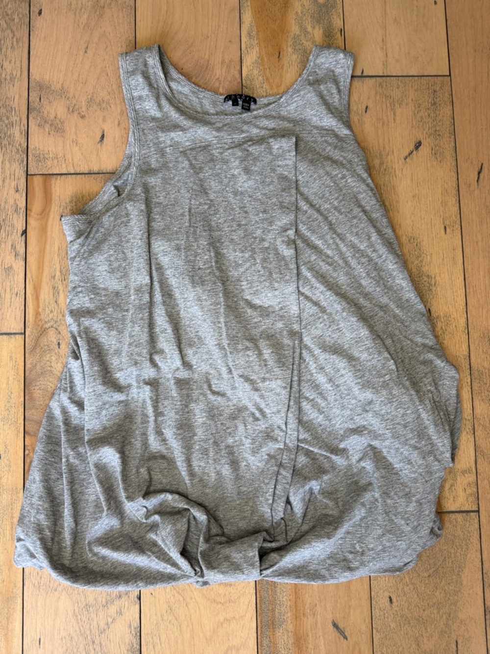 Lk NEW Theory Gray Sleeveless Women's bubble bottom Tank Top pockets size medium
